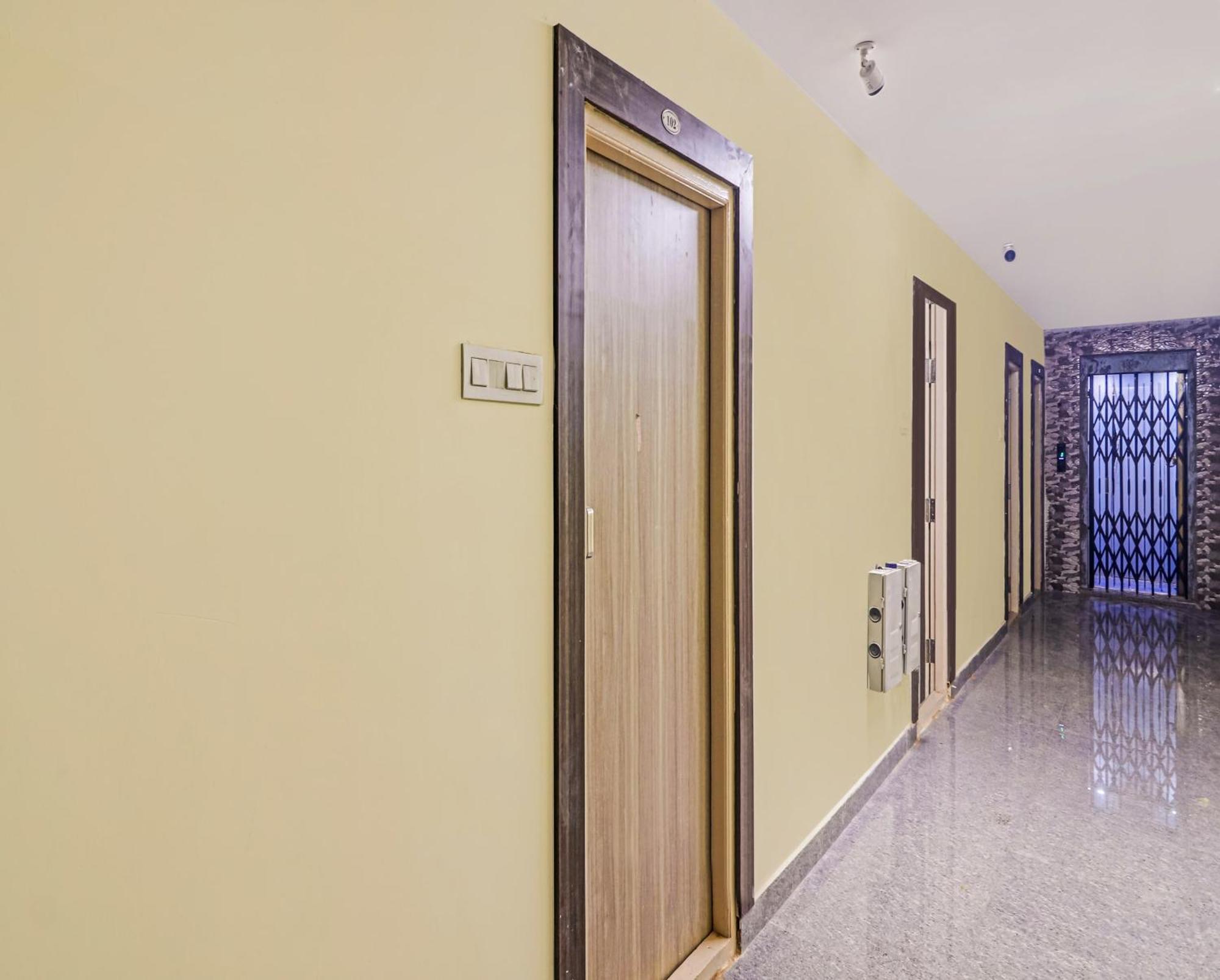 Super Hotel O Dsr Inn Near Nexus Haydarabad Dış mekan fotoğraf